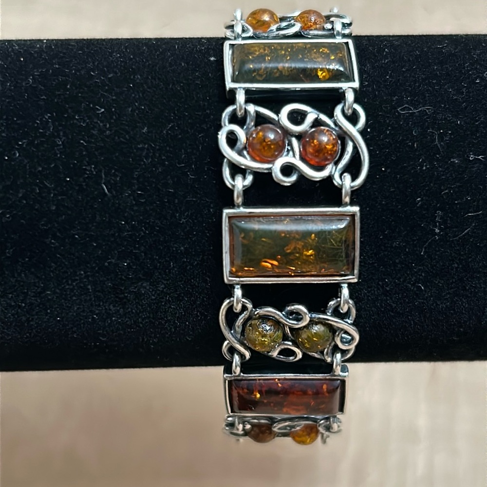 V-8 Poland Sterling silver amber bracelet